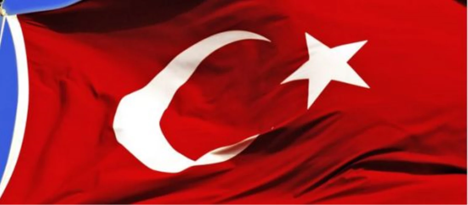 Karabük\'te 10 Bin Türk Bayrağı Dağıtıldı