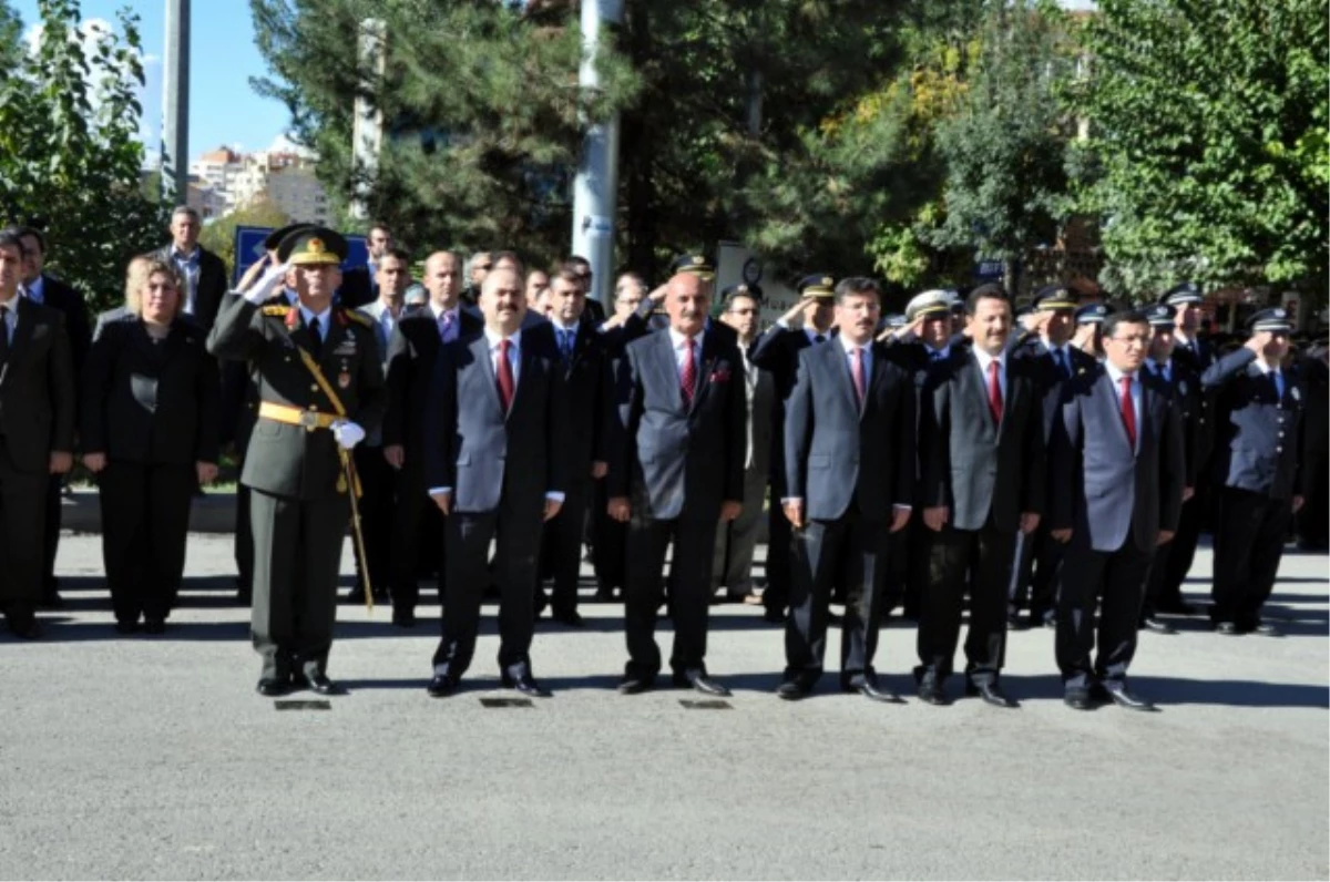 Siirt\'te Cumhuriyet Bayramı Töreni Düzenlendi