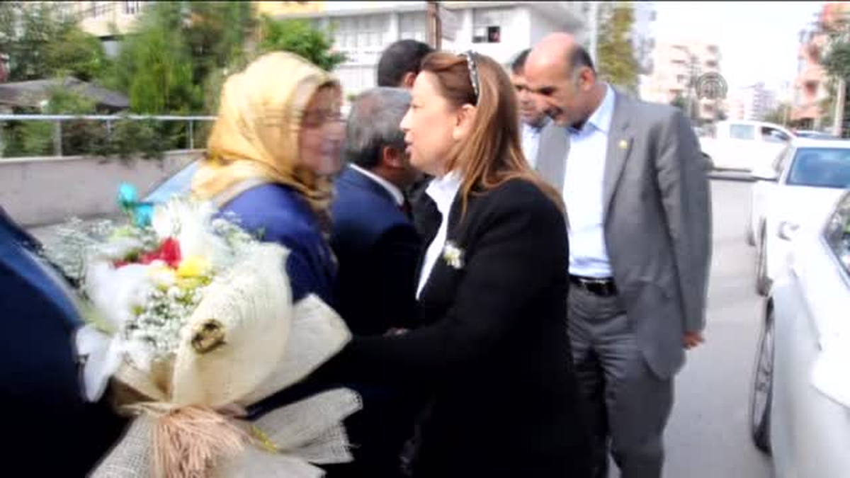 AK Parti Genel Başkan Yardımcısı Öznur Çalık Batman\'da