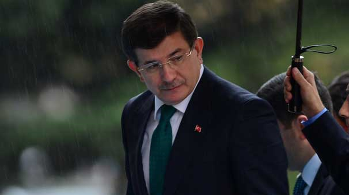 Davutoğlu: Türkiye Kobani'ye Girerse Uluslararası Taraflar Eleştirir