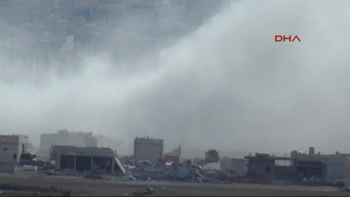 Kobani\'de Çatışma ve Bombardıman Sürüyor