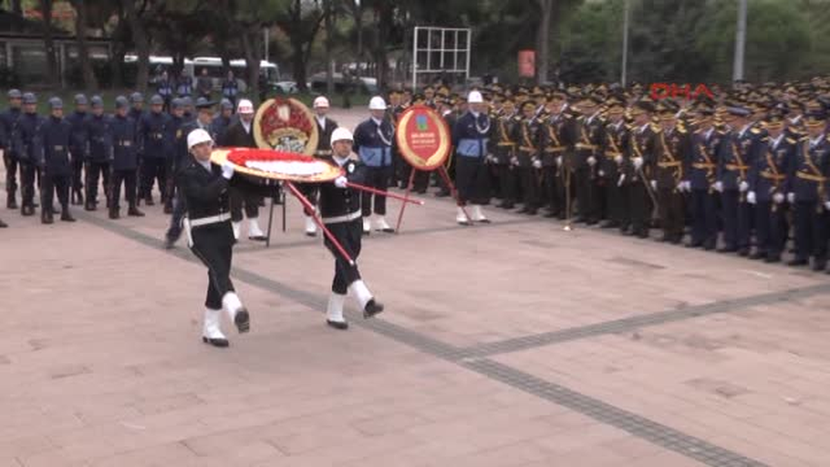 Balıkesir\'de Memurlardan Hakime, Savcıya Var da Bize Yok mu Eylemi