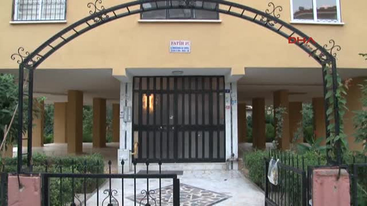 Mersin\'de \'Dinleme Operasyonu\' 20 Emniyetçi Gözaltında
