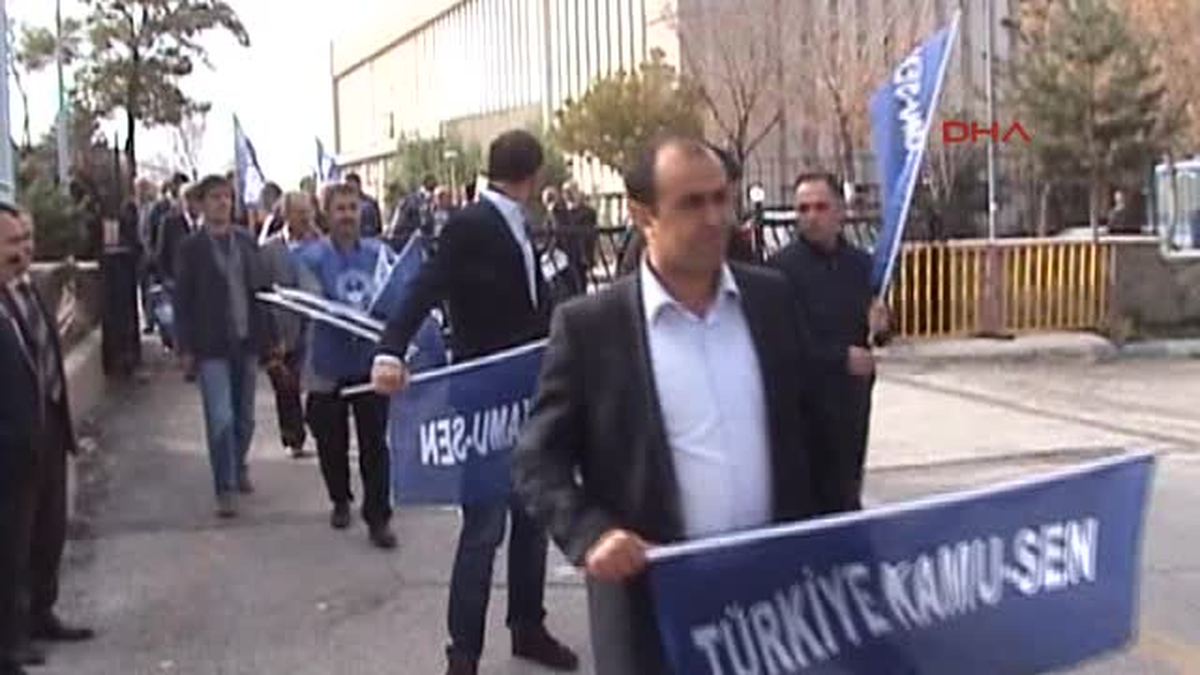Vergi Dairesi Önünde Kazanlı Eylem