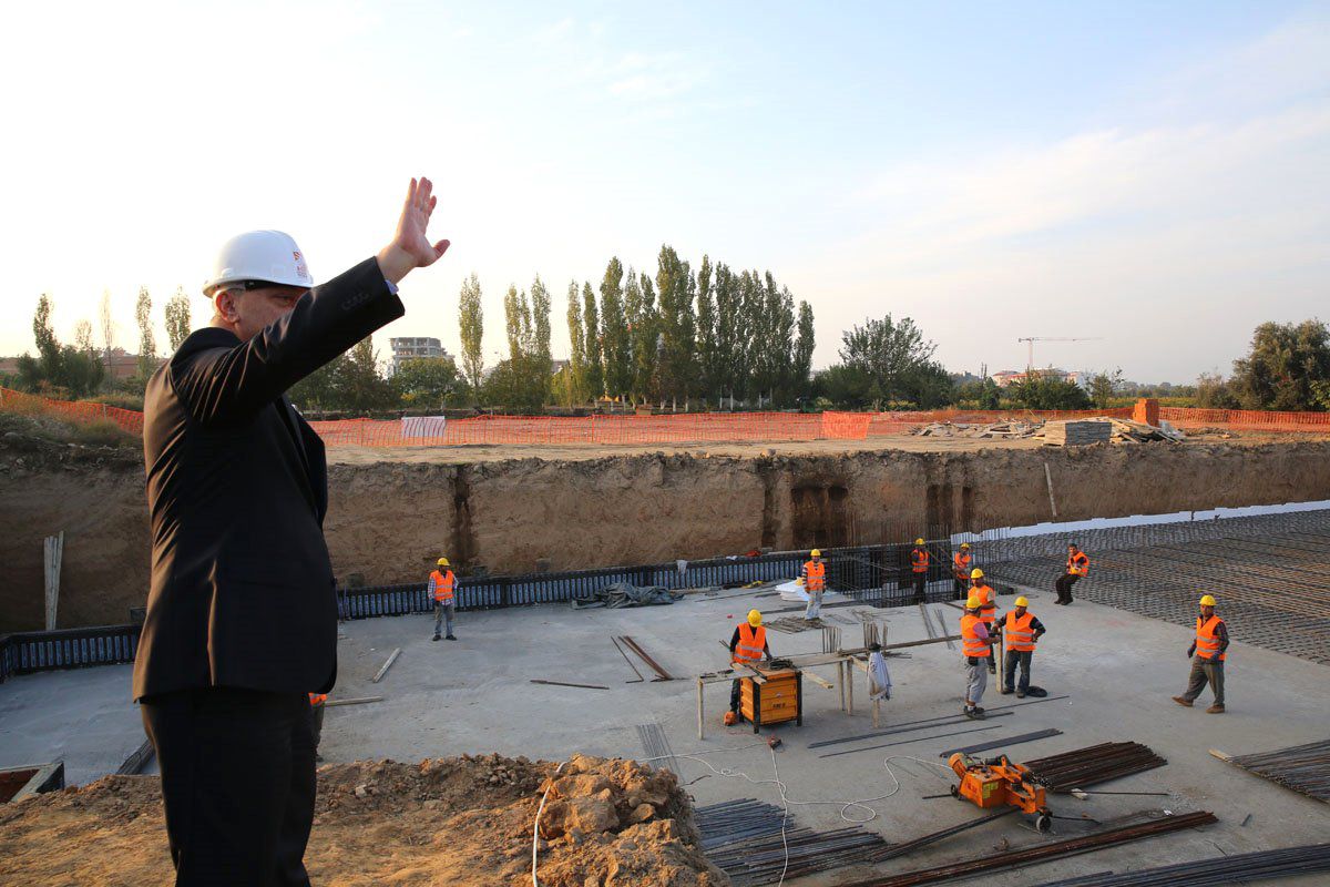Alaşehir\'de İlk Özel Hastanenin Temeli Atıldı