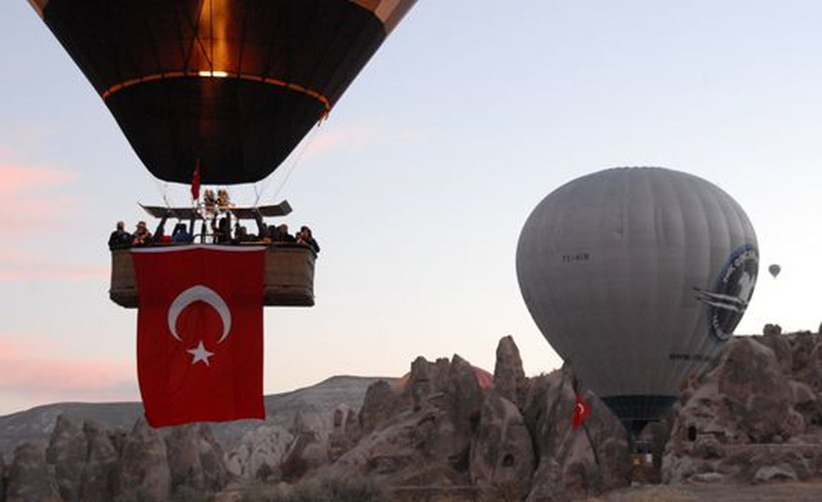 Balonlar Cumhuriyet Bayramı İçin Havalandı
