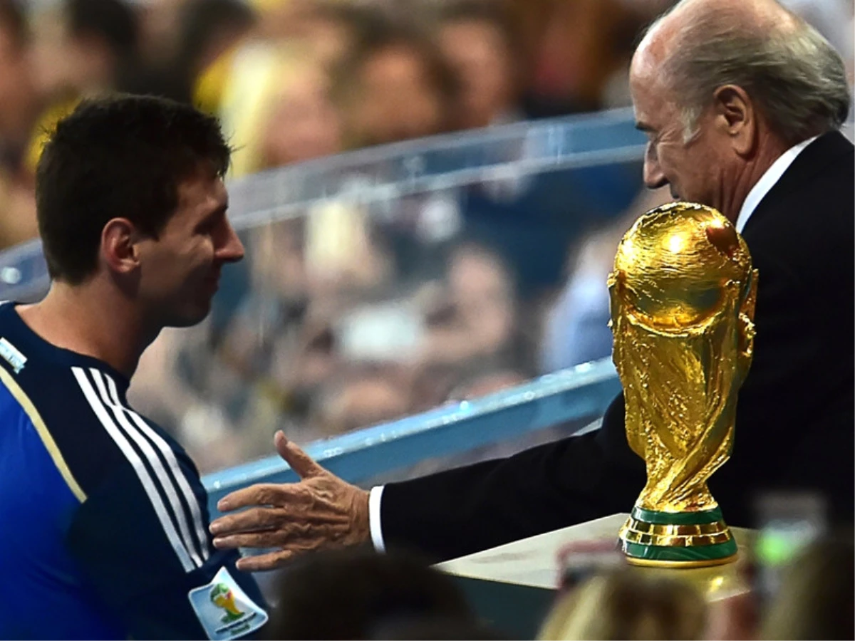 Blatter: Messi Ödülü Hak Etmedi