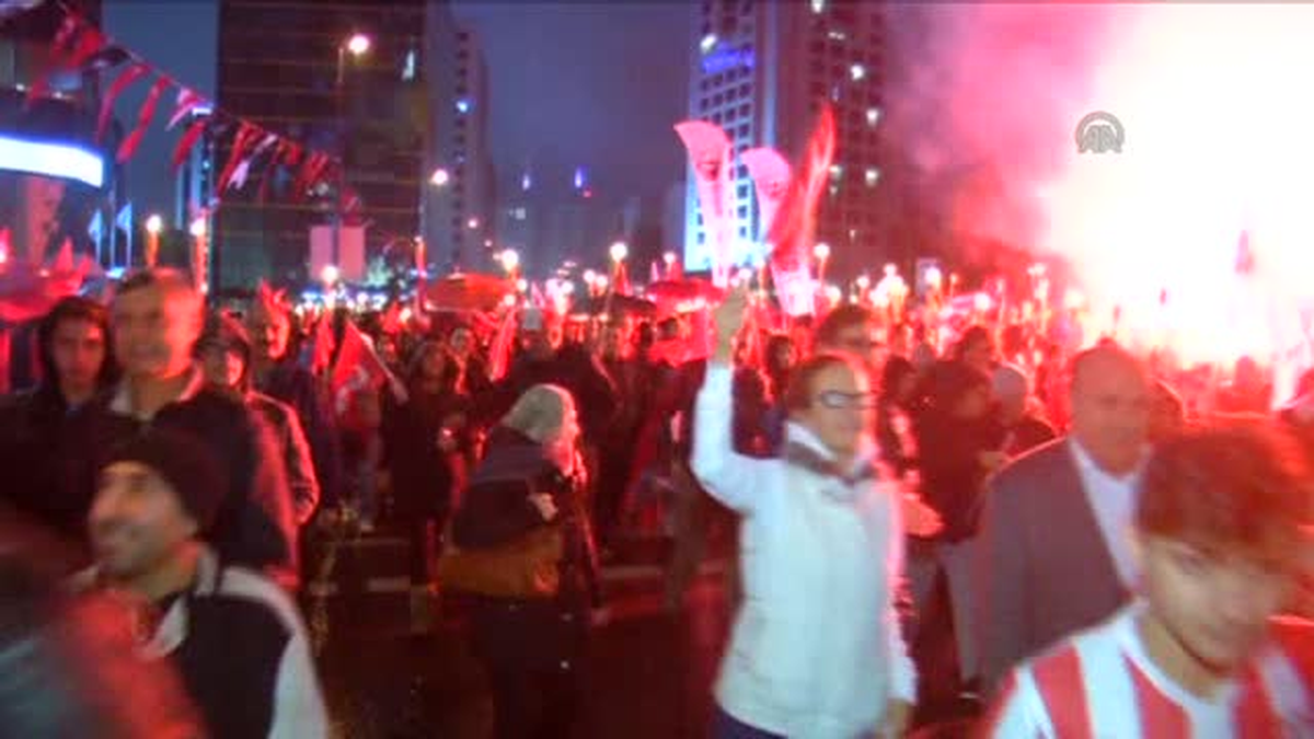 Cumhuriyet Yürüyüşü ve Fener Alayı" -Beşiktaş