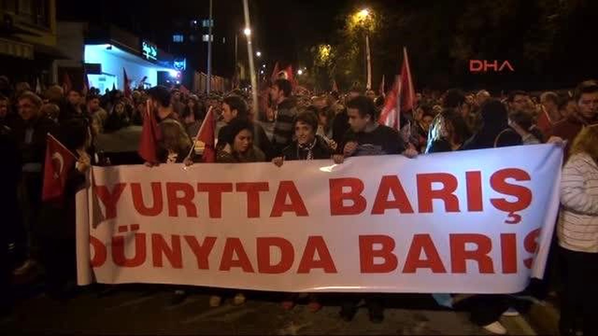 Denizli\'de 15 Bin Kişilik Cumhuriyet Yürüyüşü