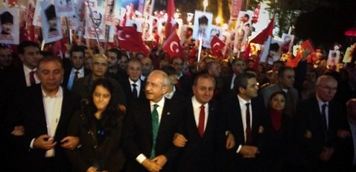 Hükümet Ermenek\'te, CHP Kutlamada!