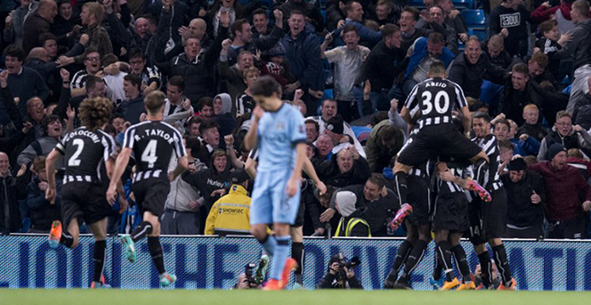 İngiltere Lig Kupası'nda Manchester City, Newcastle'a Yenilerek Elendi