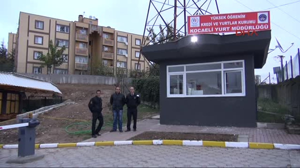 İzmit\'teki Irak Arızlı Deprem Konutları Yurt Oldu