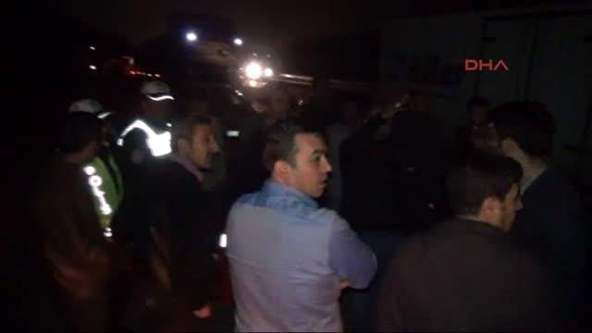 Karabük Kaya Parçaları Yola Düştü, Ulaşım Durdu