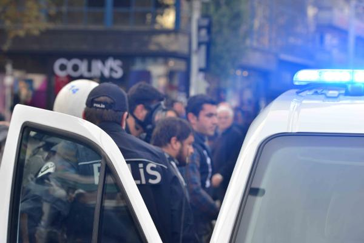 Kızılay\' Daki Maden Protestosuna Polis Müdahalesi (1)