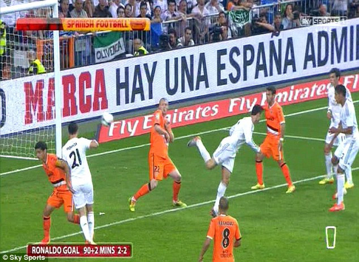 Ronaldo'ya Yılın Ödülünü Kazandıran Altın Vuruş