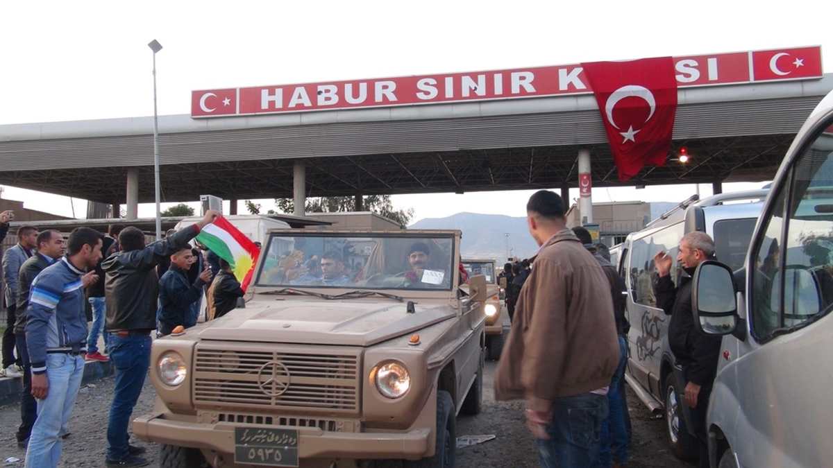 Peşmerge Konvoyu Habur'dan Giriş Yaptı