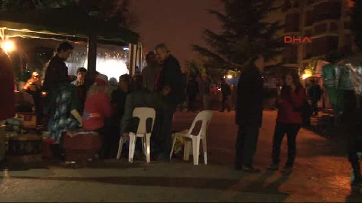 Validebağ\'da Gece Nöbeti