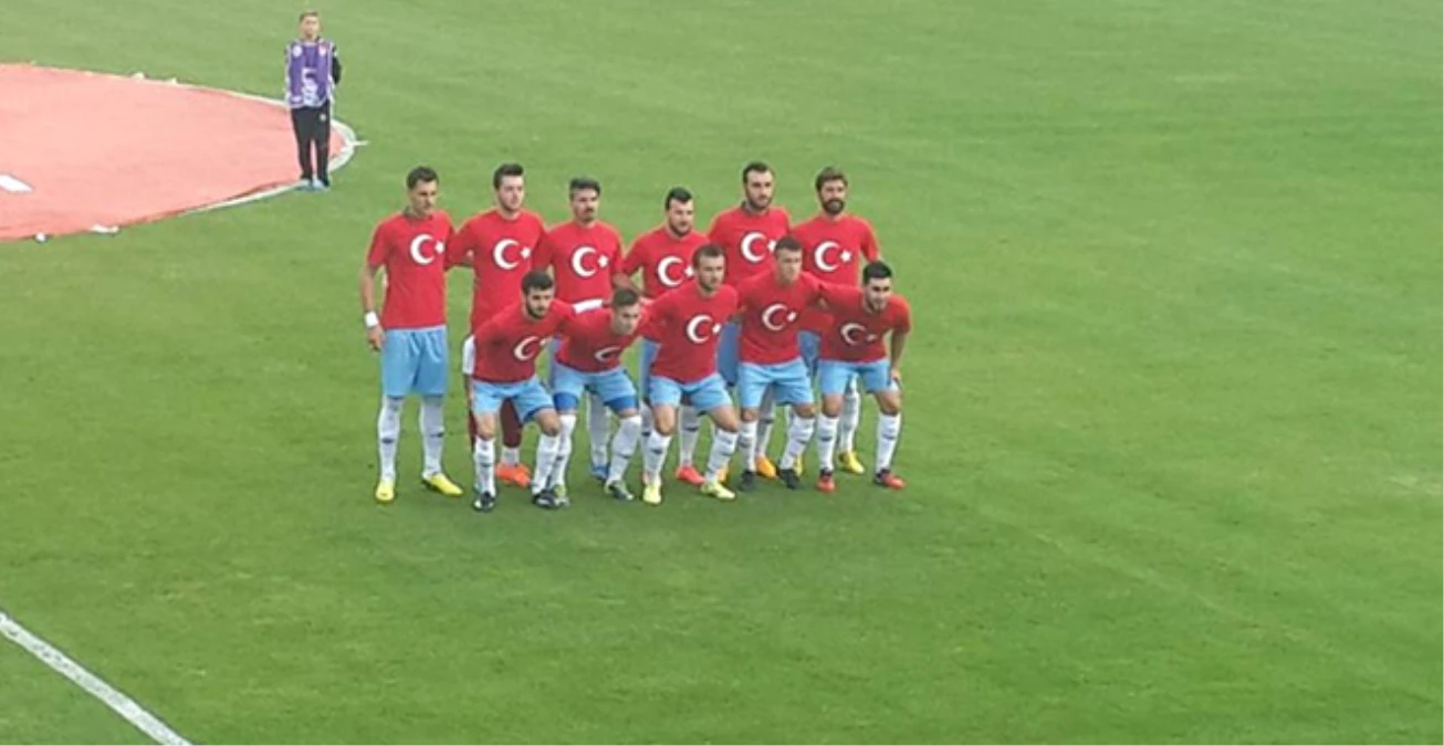 Altay, Torku Konyaspor Maçına Ay-Yıldızlı Tişörtle Çıktı