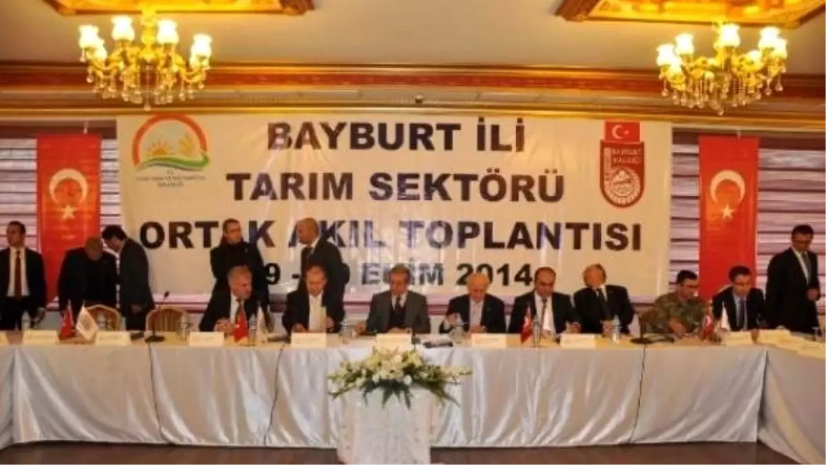 Bakan Eker Bayburt\'ta