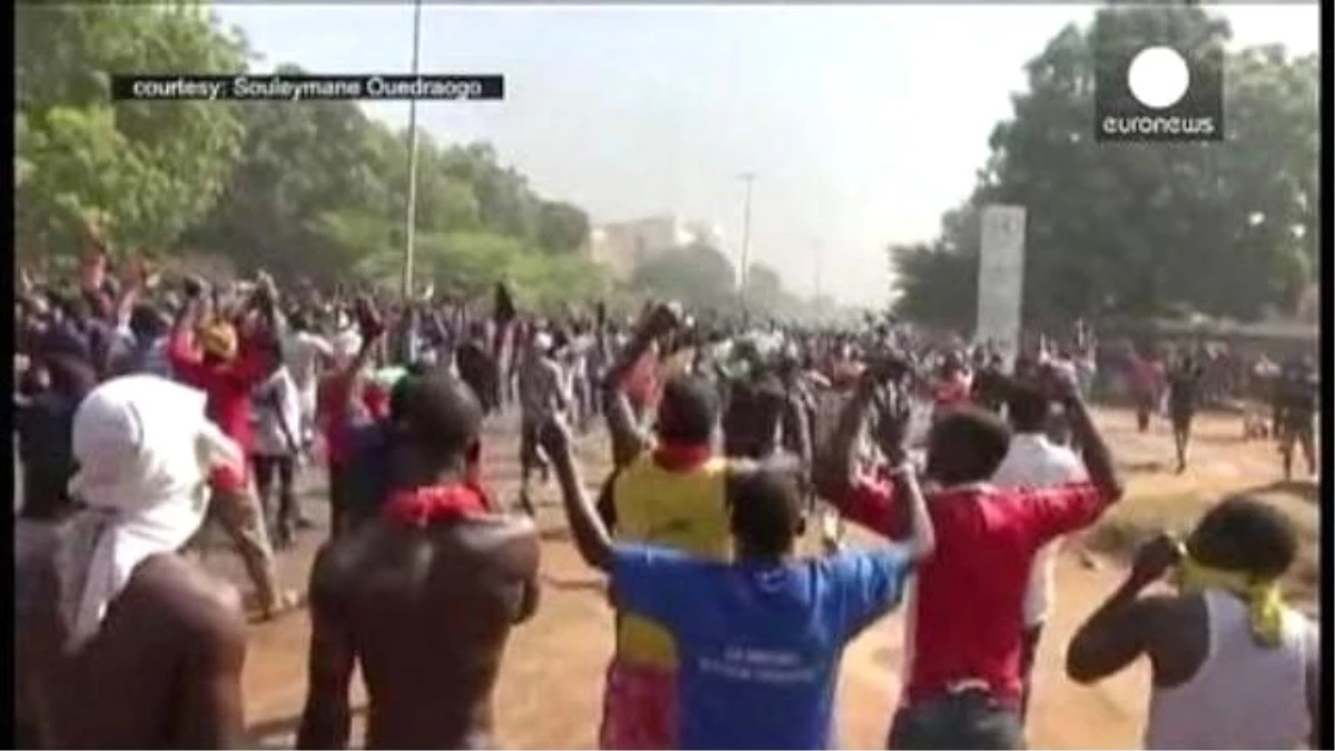 Burkina Faso\'da Olağanüstü Hal İlan Edildi