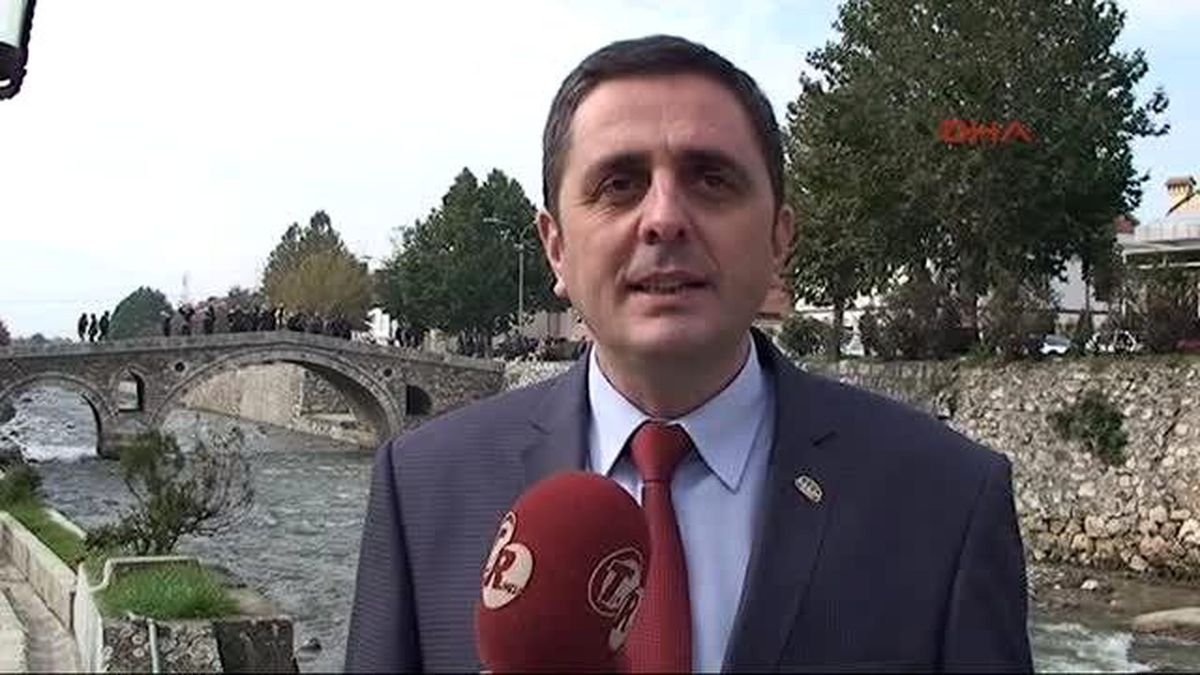 Bursa Büyükşehir Belediyesi Muharrem Ayı Dolayısıyla Kosova\'da Aşure Dağıttı