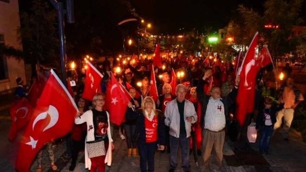 Cumhuriyet Kutlamalarında Yalıkavak Sokağa Döküldü