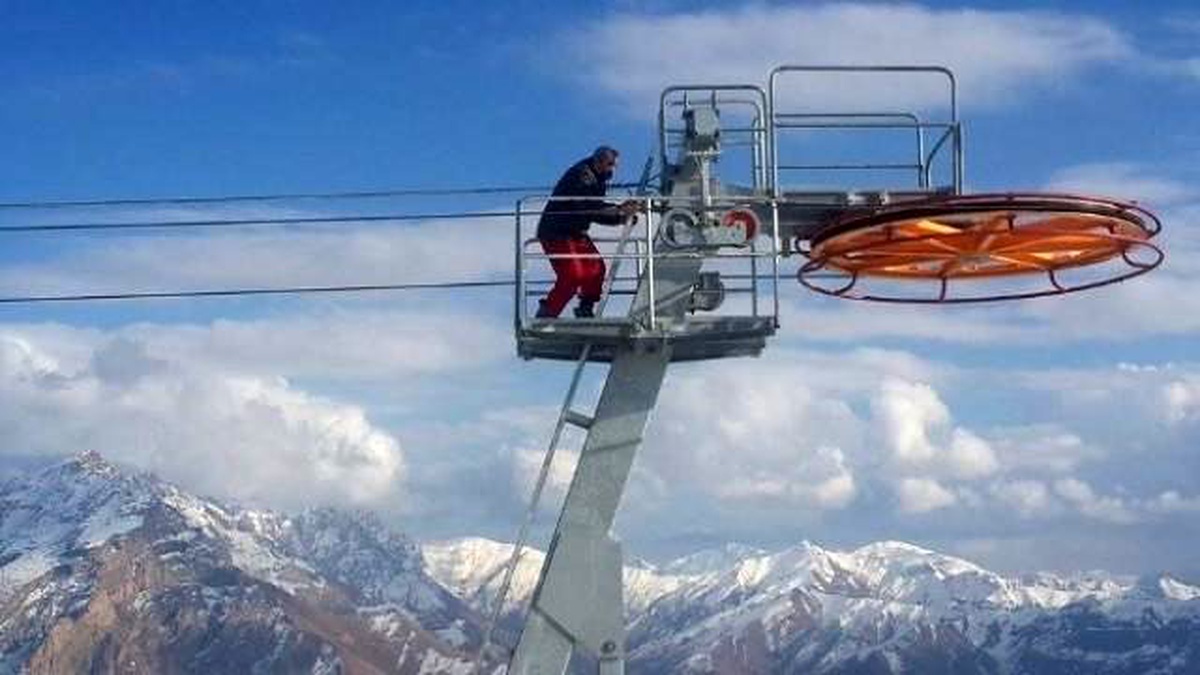 Hakkari\'de Kayak Evi Çalışmaları Sürüyor