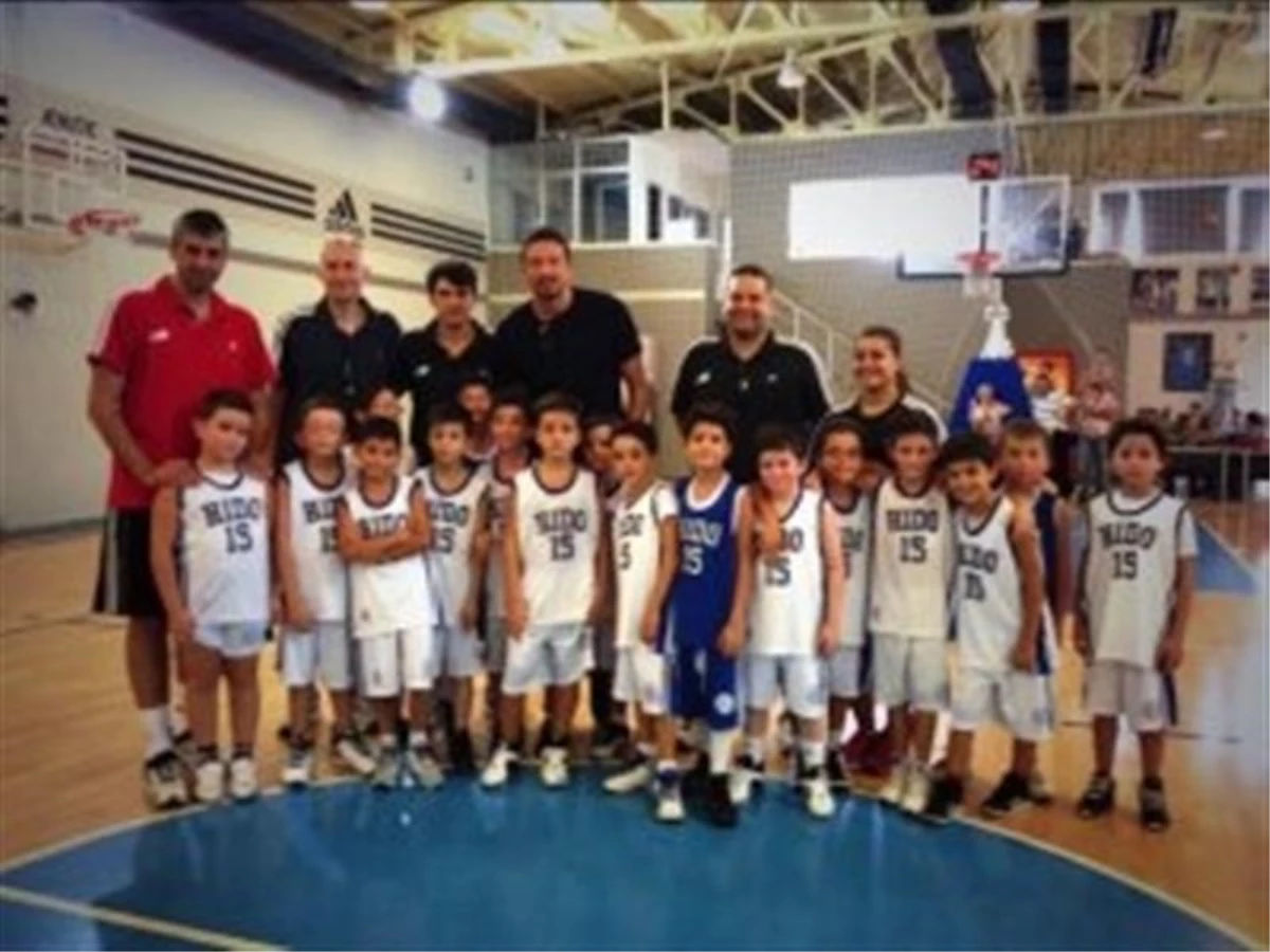 Hidayet\'ten Diyarbakır\'a Basketbol Okulu