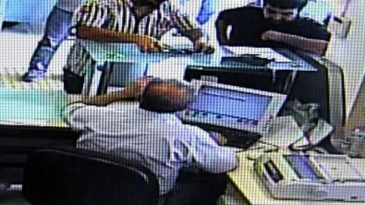Kendini Komiser Olarak Tanıttı, Dolandırdığı Parayı Böyle Aldı