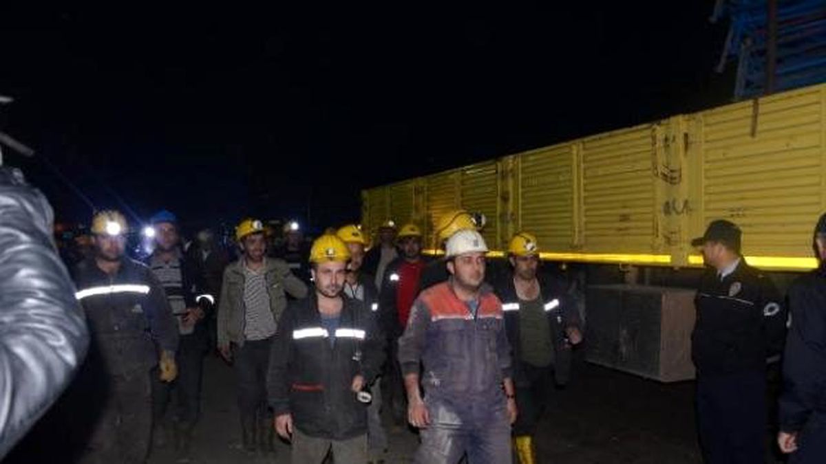 Maden Faciasında Üçüncü Gün; 18 İşçi İçin Mucize Bekleniyor