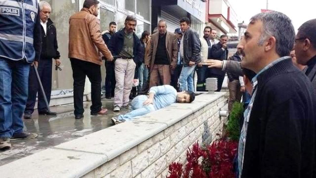 Norveç\'ten Boşanmak İçin Geldi Silahla Vuruldu