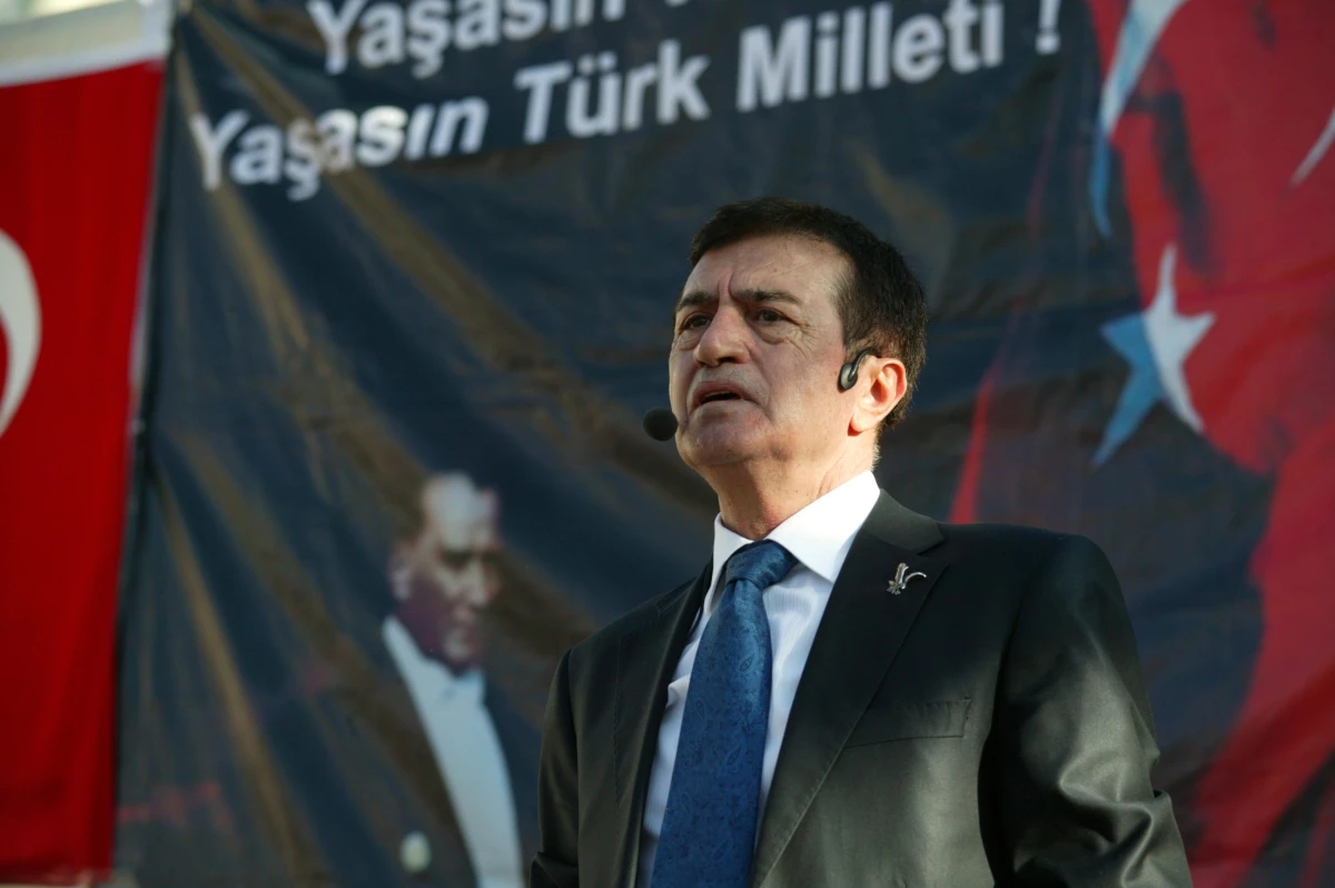 Osman Pamukoğlu: Türkiye\'de 8-10 Milyon Kürt Var