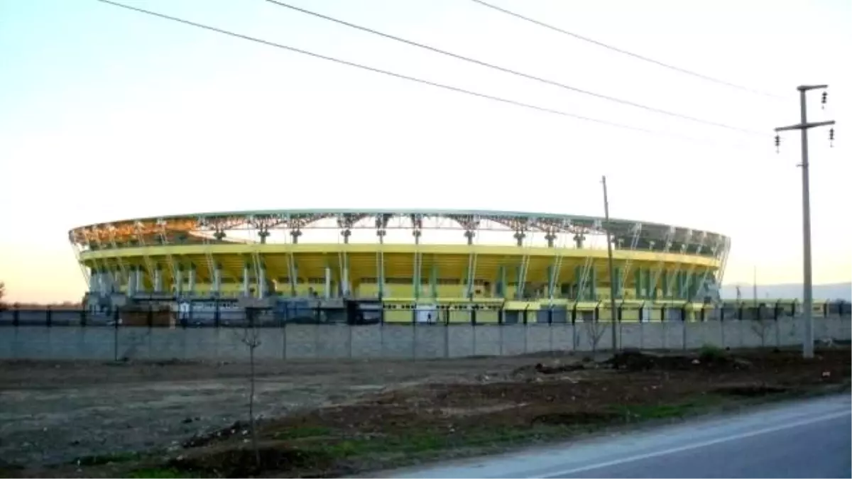 Şanlıurfa Gap Arena\'nın Çim Sorunu Çözüldü