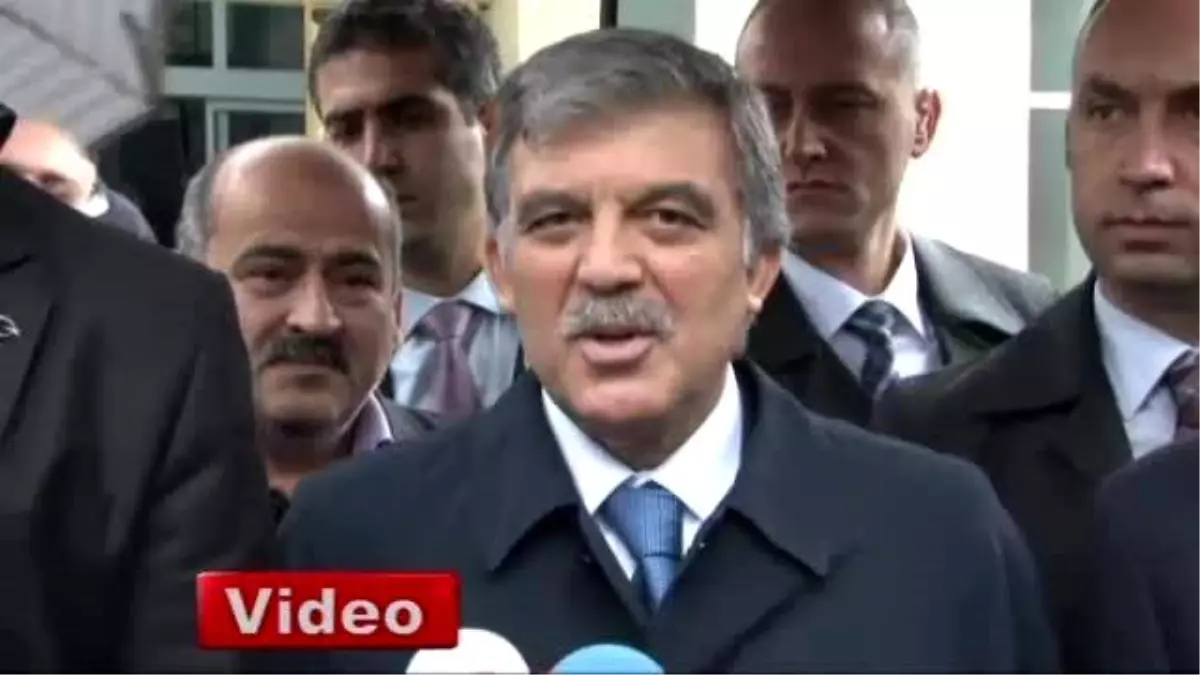 Abdullah Gül: \'Şimdilik Seyrediyorum\'