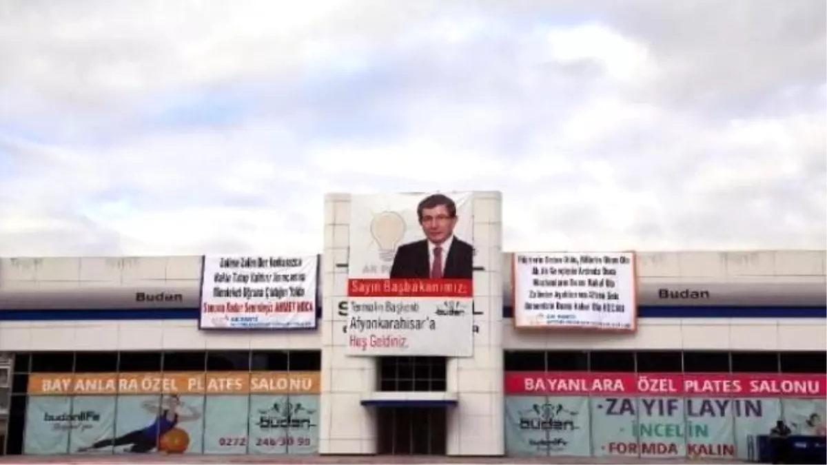 AK Parti\'nin Afyon Kampı Başlıyor