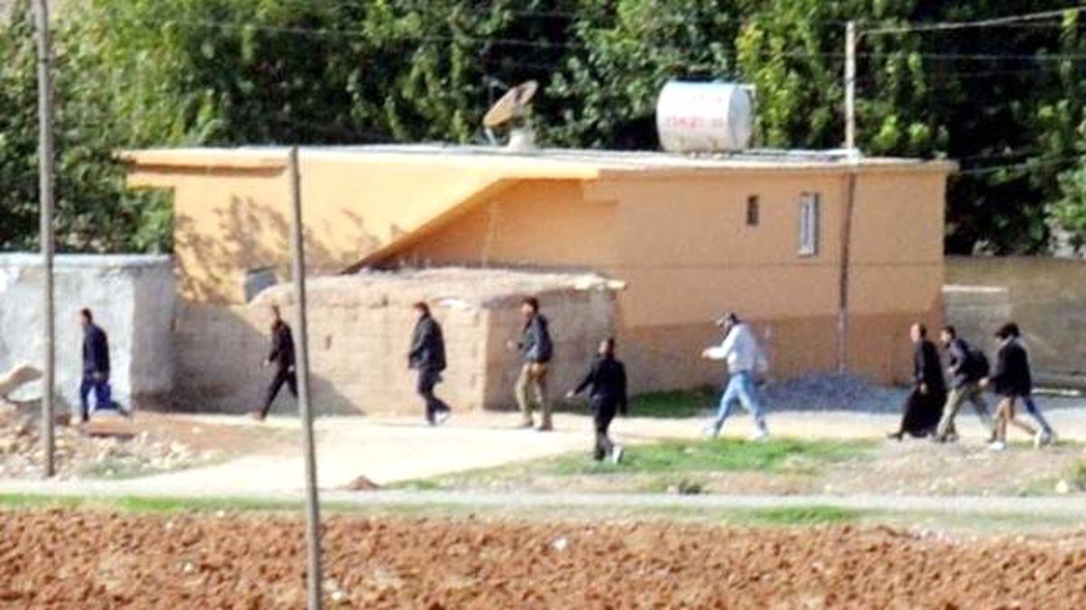 IŞİD, 3 ÖSO Üyesini Kobani'ye Varamadan Vurdu