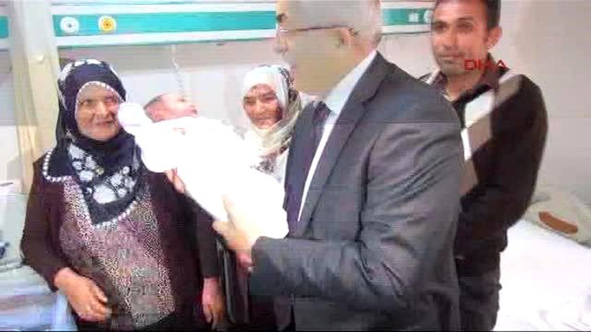 Kılıç Çifti 10 Yıl Sonra Tüp Bebek Yöntemiyle Çocuk Sahibi Oldu