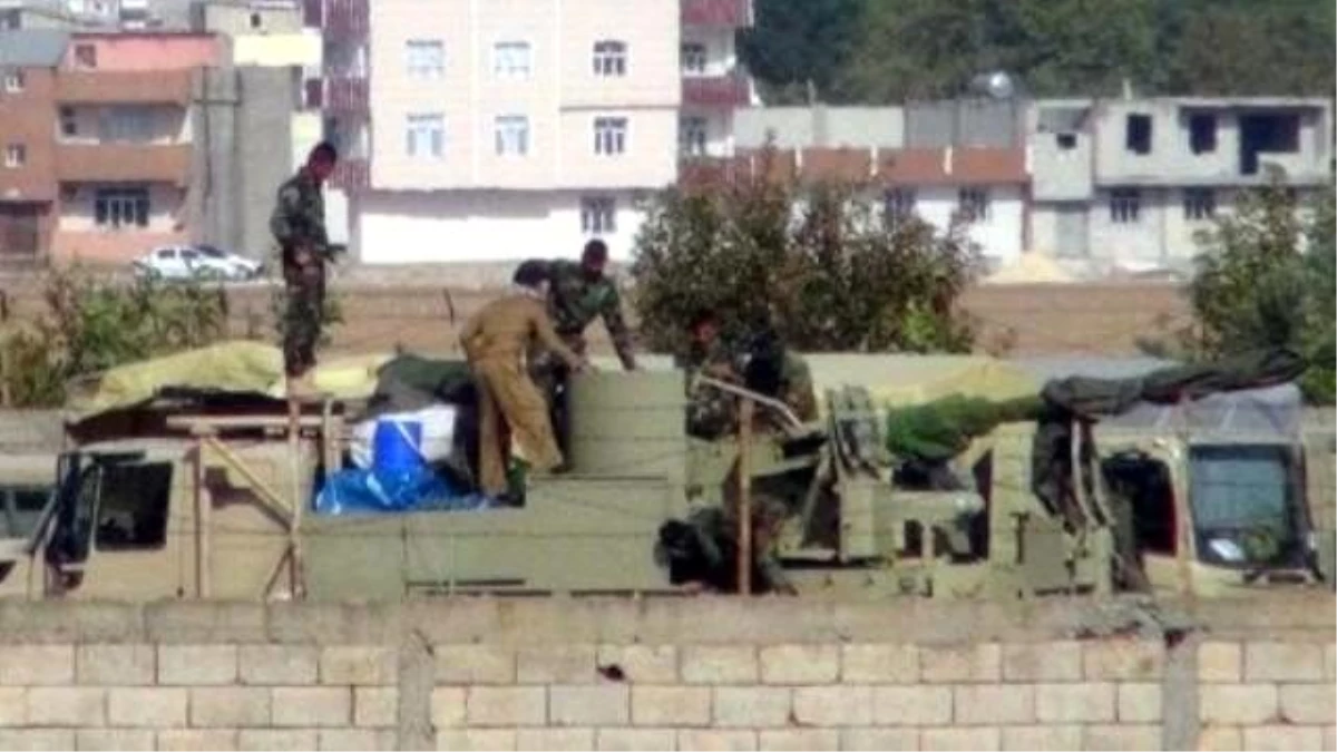 Peşmergenin Geçiş Yapmayı Beklediği Kobani\'de Çatışma Şiddetlendi (3)