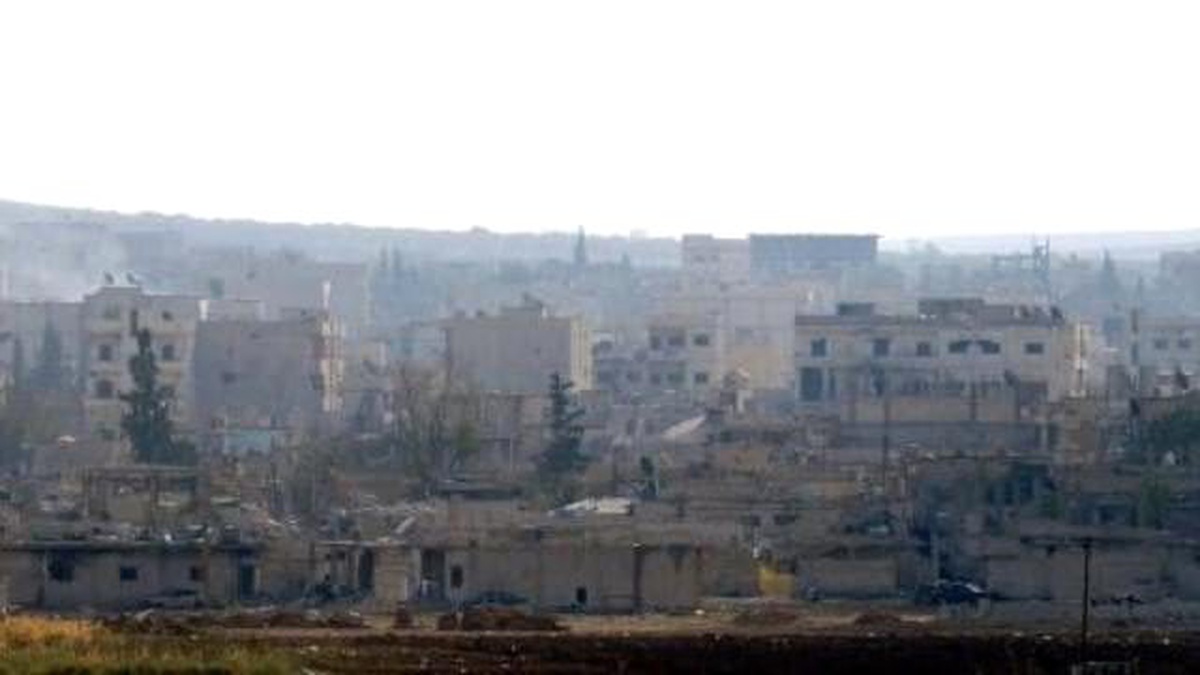 Peşmergenin Geçiş Yapmayı Beklediği Kobani\'de Çatışma Şiddetlendi (4)