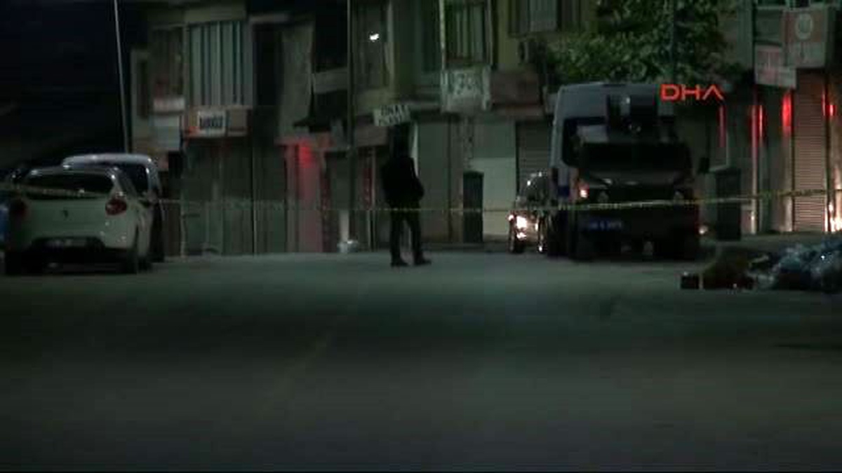 Hakkari\'de Polisi Alarma Geçiren Şüpheli Paketten Çöp Çıktı