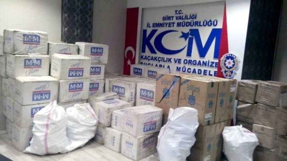 Siirt\'te 104 Bin 790 Paket Kaçak Sigara Ele Geçirildi