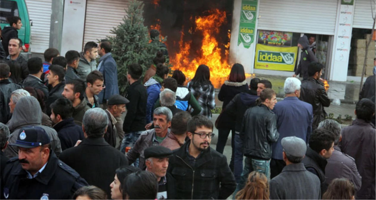 Hakkari\'deki Sessizlik Yerini Olaylara Bıraktı