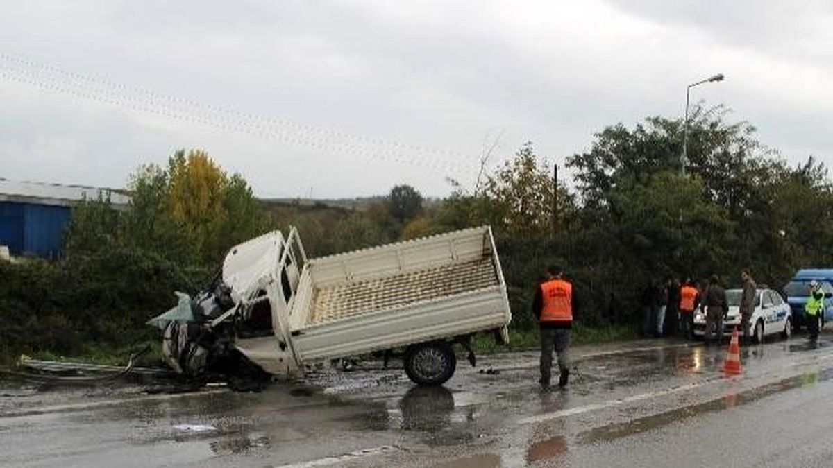 Samsun\'da Trafik Kazası: 2 Yaralı