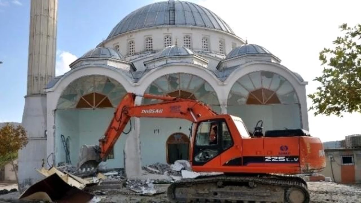 Sincik Ulu Cami Yıkılıyor