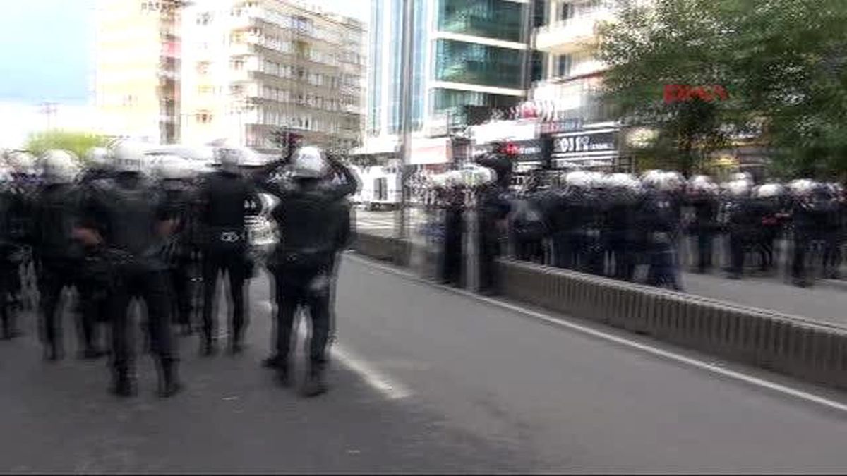Toplanan Yaklaşık 20 Bin Kişi Olaysız Dağıldı