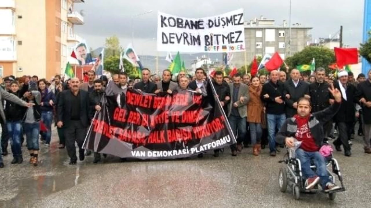 Van\'da Kobani Yürüyüşü