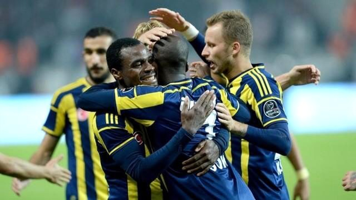 Beşiktaş-Fenerbahçe: 0-2 | Derbi Fenerbahçe\'nin