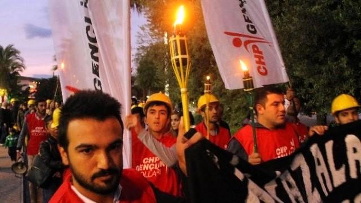 Mersin\'de CHP\'lilerden Ermenek Protestosu