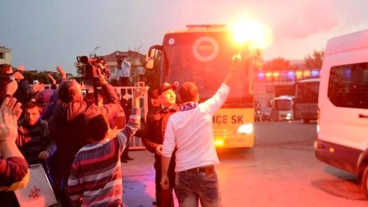 Fenerbahçe Derbi İçin Yola Çıktı