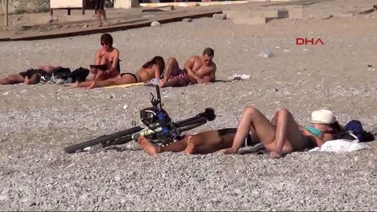 Fethiye\'de Tatilcilerin Deniz Keyfi